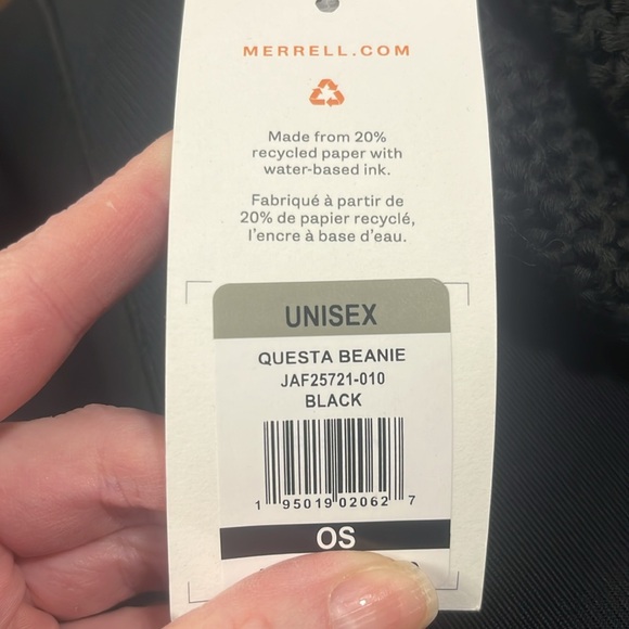 Merrell Questsa Beanie, black, NWT’s. - Picture 4 of 4
